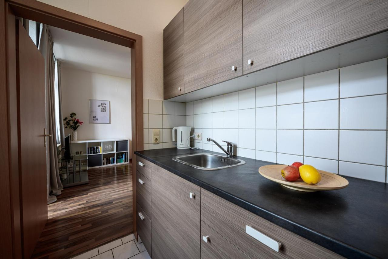 Helle Wohnung in Sudenburg mit Terrasse - WLAN, 4 Schlafplätze Magdeburg Exterior foto