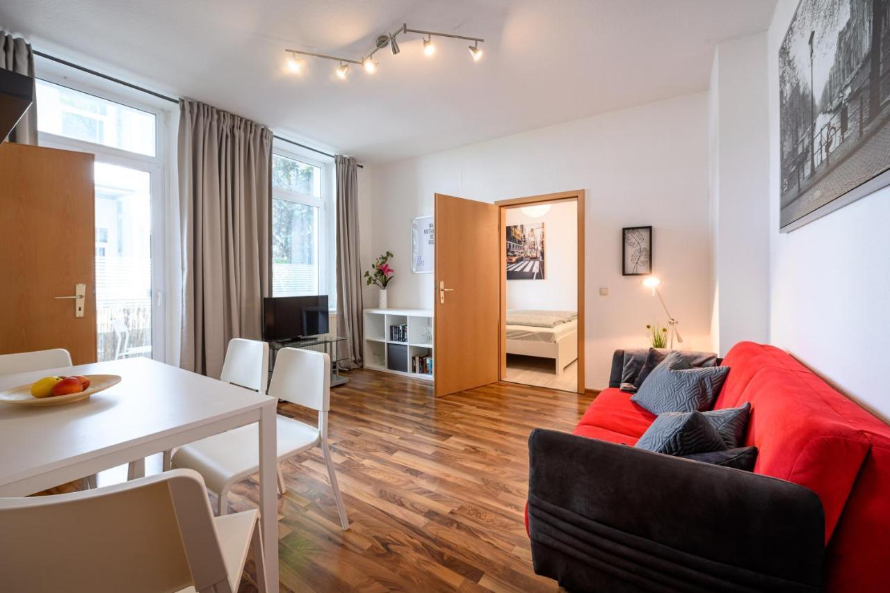 Helle Wohnung in Sudenburg mit Terrasse - WLAN, 4 Schlafplätze Magdeburg Exterior foto