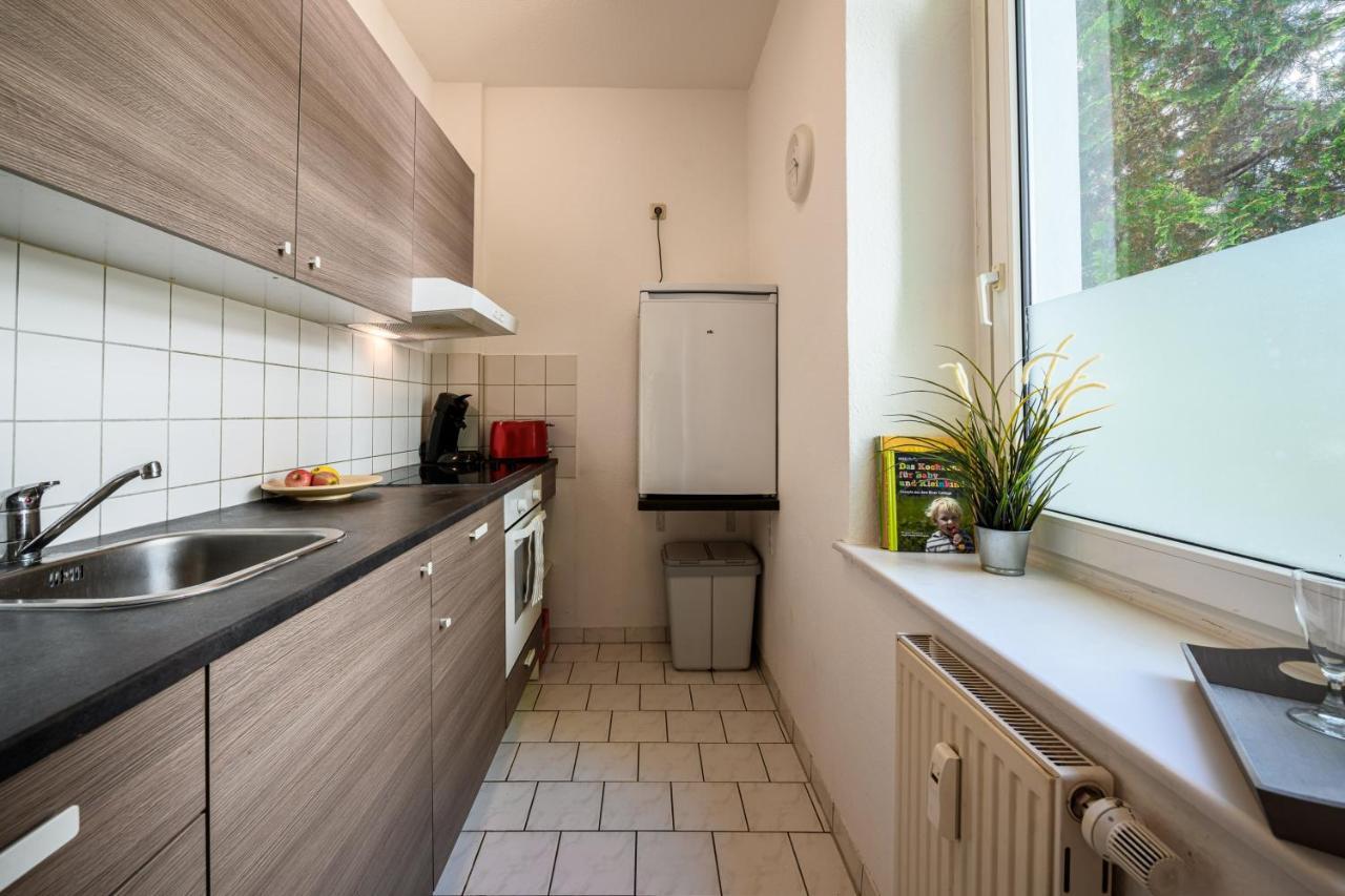 Helle Wohnung in Sudenburg mit Terrasse - WLAN, 4 Schlafplätze Magdeburg Exterior foto