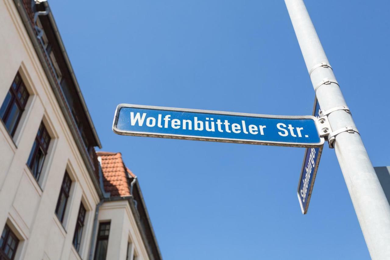 Helle Wohnung in Sudenburg mit Terrasse - WLAN, 4 Schlafplätze Magdeburg Exterior foto